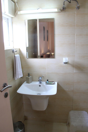 Bathroom 2, Two Seas Residence - Boutique Residences, The Nilgiris