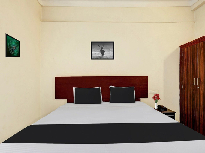 Room 5, Super Deluxe Room Jagadamba Junction, Visakhapatnam