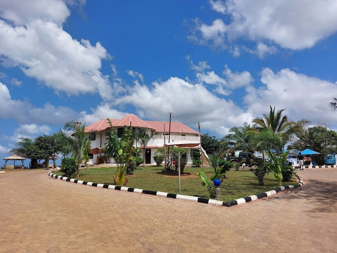 Exterior 2, Kimerimeta Safari Lodge, Matuga