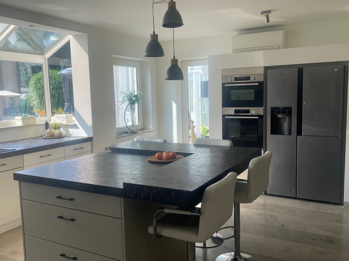Private kitchen 3, Villa Lumina Royale with swimming pool, Limburg