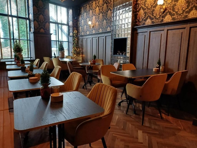 Dining, De Hollandsche Leeuw, Nieuwkoop