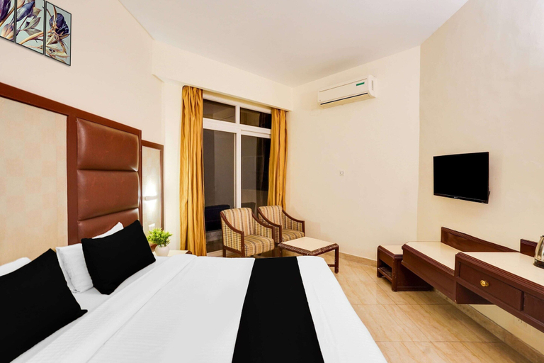 Room 5, Deluxe Hw Residency, Dehradun