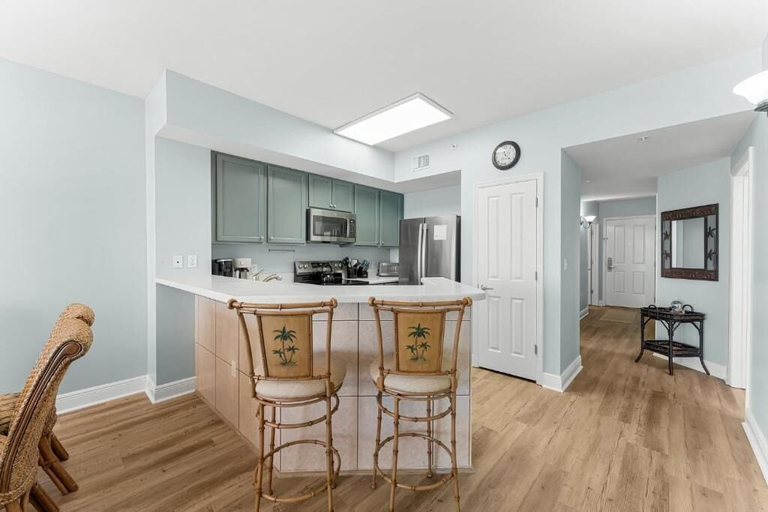 Private kitchen 4, Celadon 808, Bay