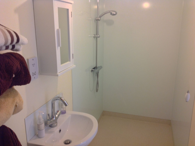 Bathroom 3, Ballyharvey House B&B, Antrim and Newtownabbey