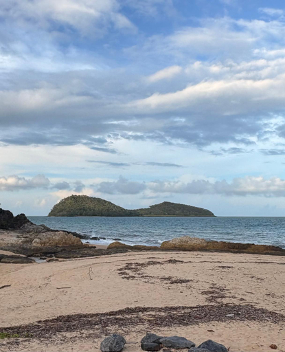 Others 3, 3 Bedroom Oceanfront Penthouse Beach Club PalmCove, Cairns