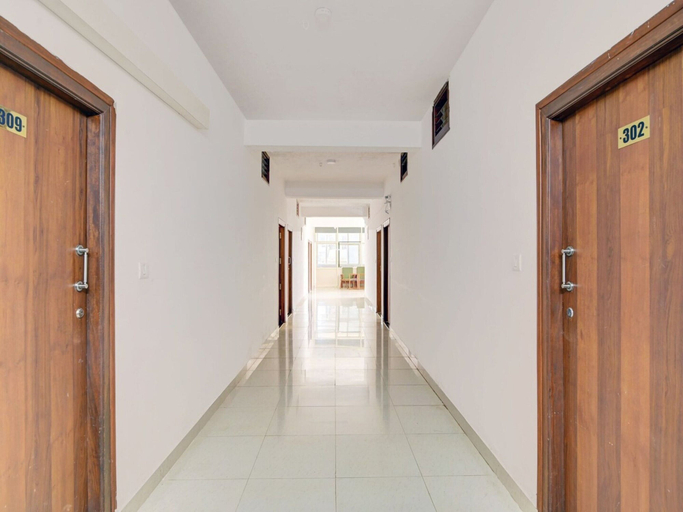 Interior 4, Classic With Balcony Madikeri, Kodagu