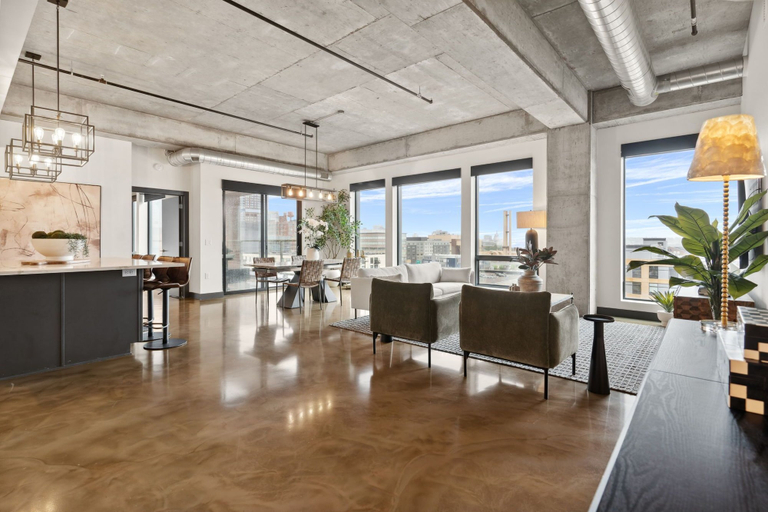 Food & Drinks 5, Sable 902 - Penthouse, Hennepin