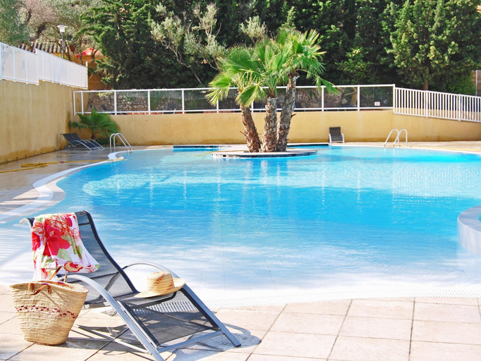Pool 5, Charming Provence Cottage Retreat, Var