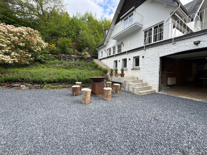 Garden 5, Luxury Group Stay in the Ardennes, Luxembourg