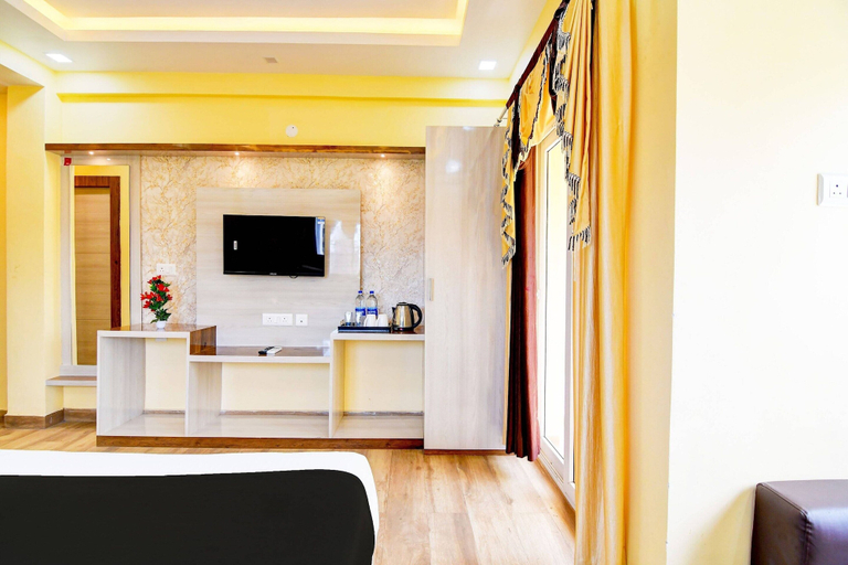 Room 4, Classic With Balcony Rosedale Reliance Guest House, North 24 Parganas