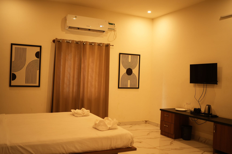 Room 3, Hong Sau Resorts Thavarkere, Bangalore