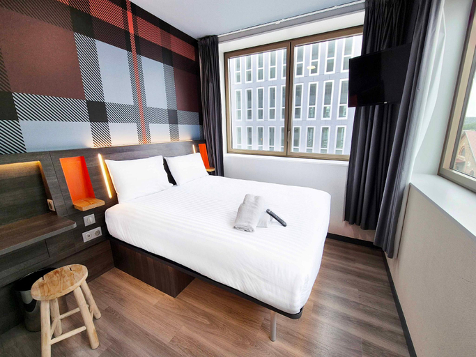 Bedroom 3, easyHotel Paris Nord Aubervilliers, Seine-Saint-Denis