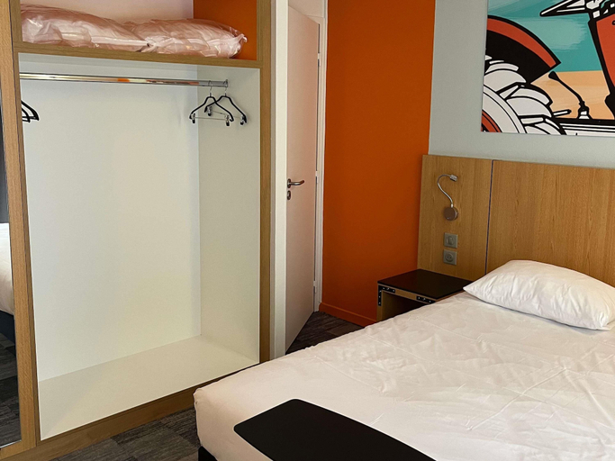 Bedroom 5, ibis Styles Bourbon Lancy, Saône-et-Loire