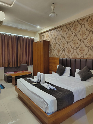Room 2, Hotel Blue Star, Ahmadabad