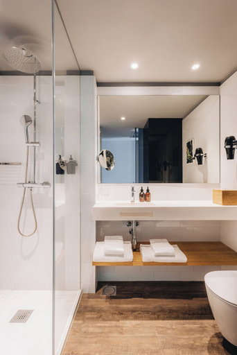 Bathroom 5, Uma House by Yurbban Trafalgar, Barcelona