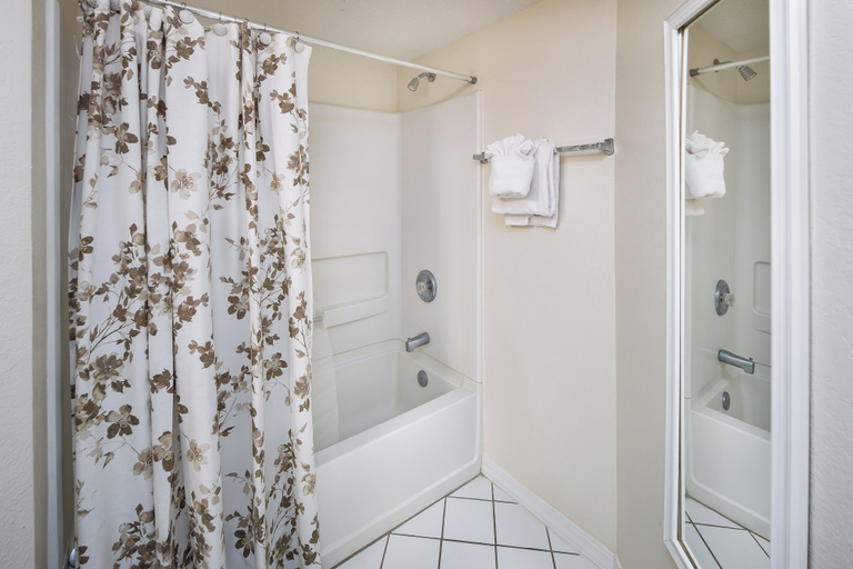 Bathroom 4, Islander 5009 - Emerald Coast Haven, Okaloosa