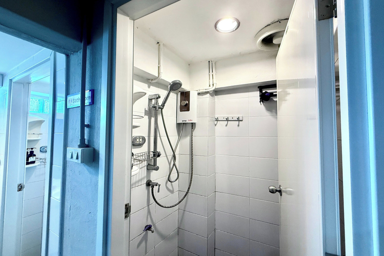 Bathroom 5, Lazy Gibbon 1 Chiang Mai - Tha Phae Gate, Muang Chiang Mai
