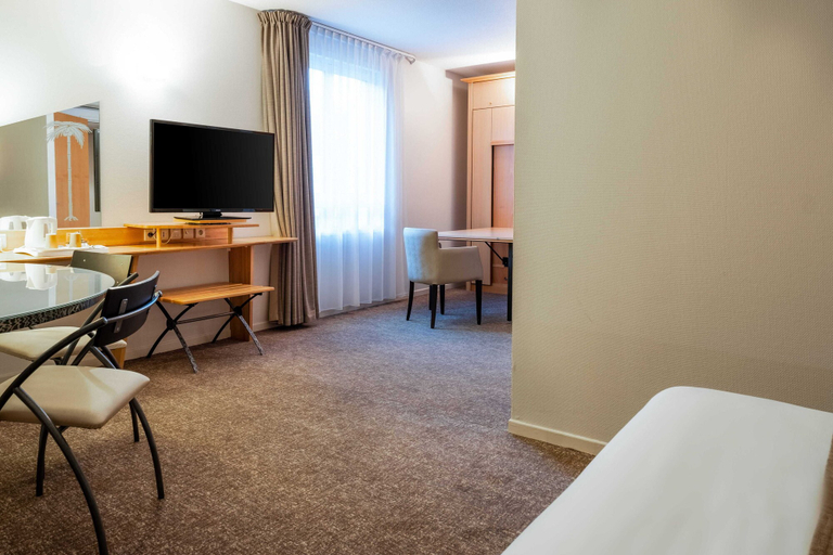 Bedroom 3, Hôtel du Palois - Pau Centre Bosquet, Pyrénées-Atlantiques