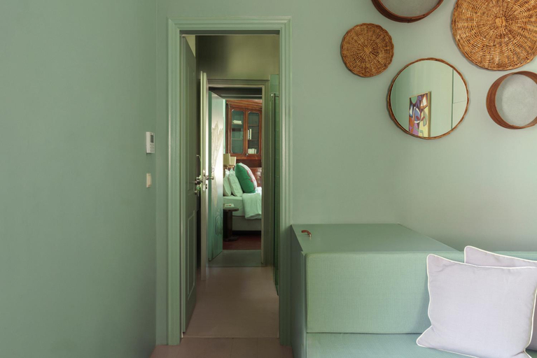 Bedroom, Cactus Hydra - Art Apartments, Attica