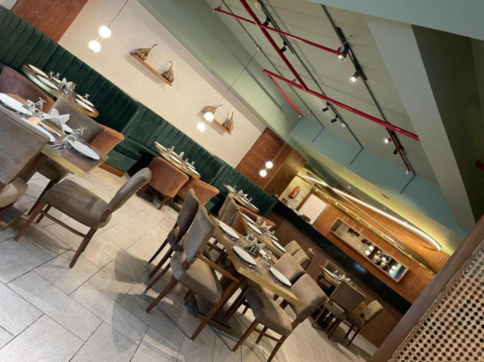Food & Drinks 5, Hotel Klg Altoria, Chandigarh