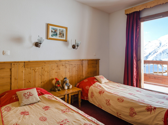 Room 2, Duplex Escape in the Alps, Savoie