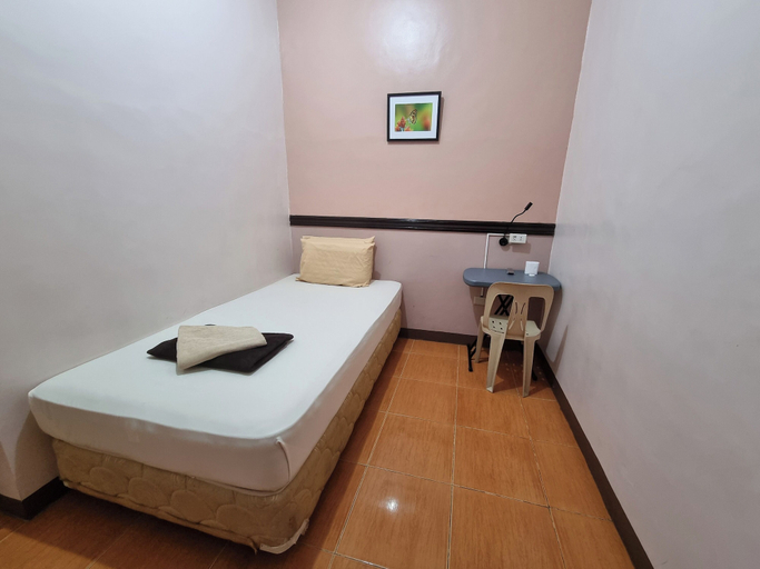 Room 4, Palm Woods Pensionne Home General Santos, General Santos City