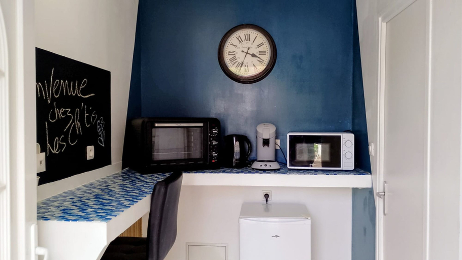 Room 2, Le Nouveau 101 Wifi Parking 1pers, Pas-de-Calais