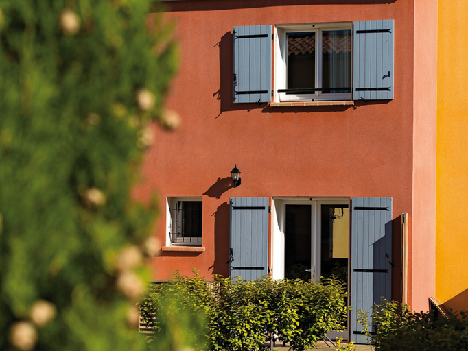 Exterior 5, Luberon Provençal Cottage for 6, Vaucluse