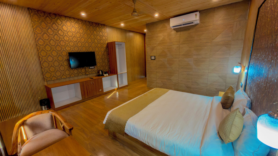 Room 2, Corbett Hidden Grove, Nainital