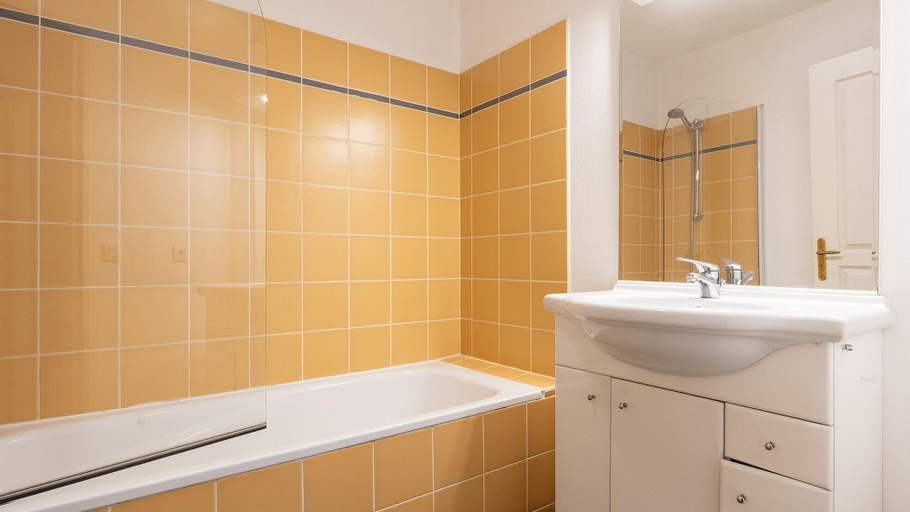 Bathroom, Serene Escape Near Historic Grasse, Alpes-Maritimes