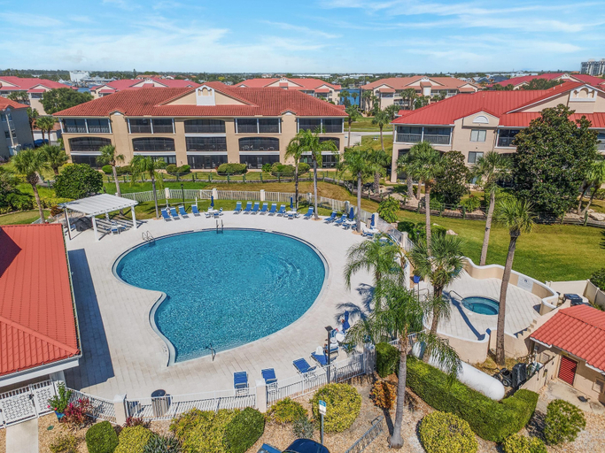 Pool 2, Bouchelle Island 202, Volusia