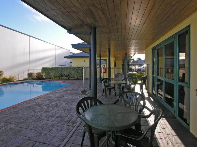 Pool 2, Discovery Motor Lodge, Masterton