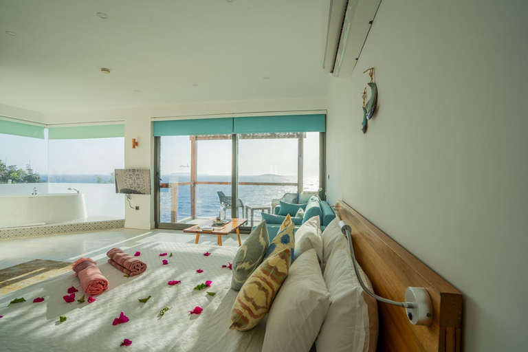 Bedroom 3, Mandalina Luxury Boutique Otel, Kaş