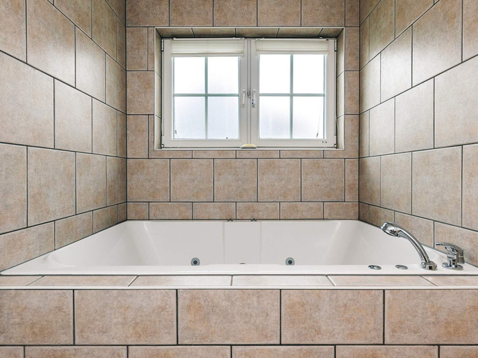 Bathroom 3, 8 Person Holiday Home in Bogense, Nordfyns
