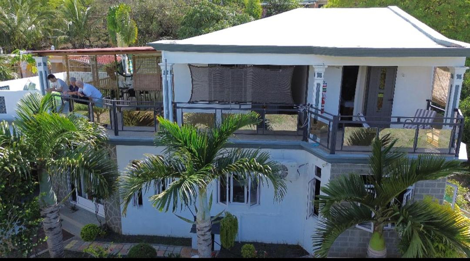 Exterior & Views 2, ENTRE VALLEE