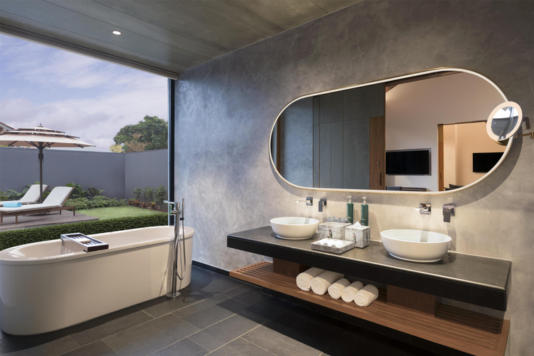 Bathroom 5, Hilton Hyderabad Genome Valley Resort & Spa, Ranga Reddy