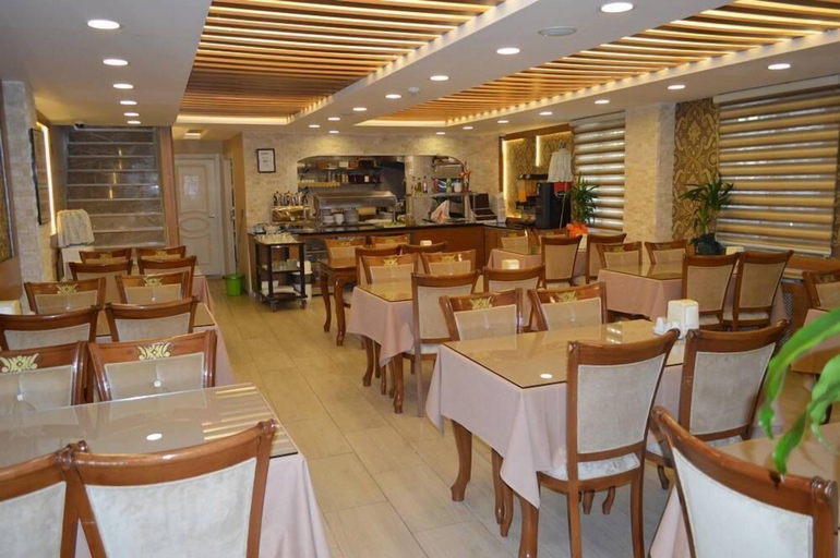 Food & Drinks 3, Grand Gross, Fatih