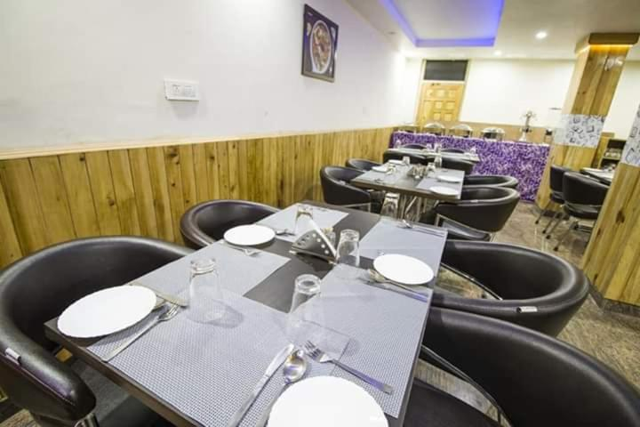 Food & Drinks 3, Mountain Mount view # triund track 2 km#Free Parking-cricket stadium 8 km-Mcleodganj 2 km, Kangra
