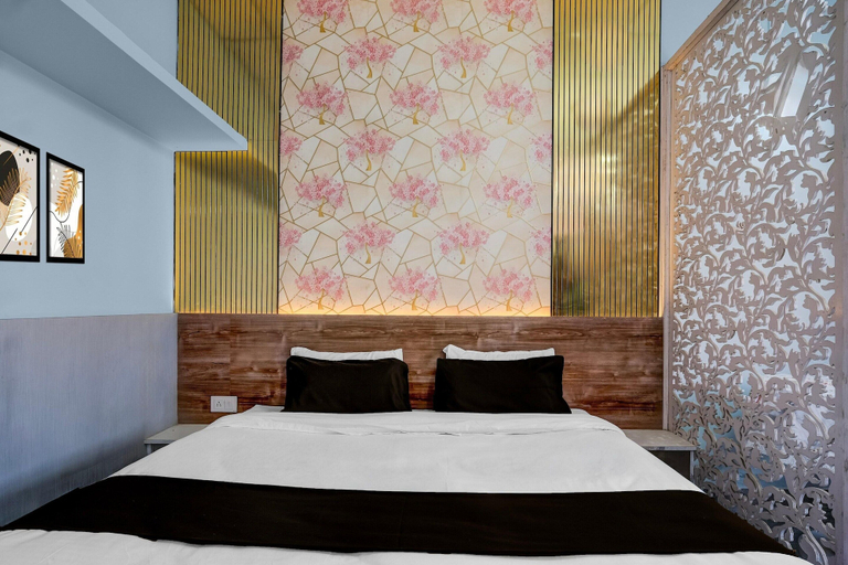 Room 4, Deluxe Jalukbari Bus Stand Velvet Stay, Kamrup Metropolitan