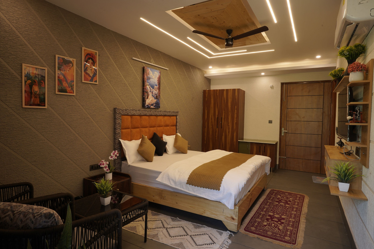 Room 3, The Mussoorie Vibes Resort, Dehradun