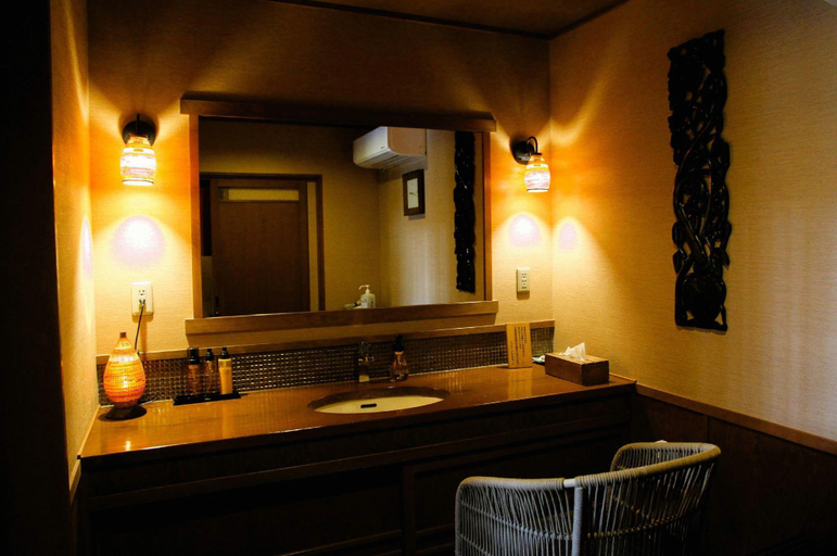 Bathroom 2, Ichidaya, Toyooka