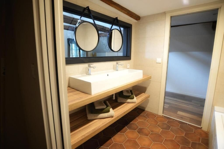 Bathroom 5, Maison 1686, Bas-Rhin