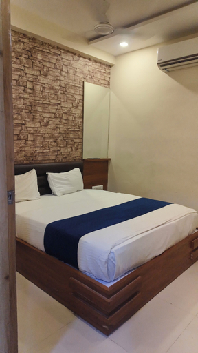 Room 5, Hotel Blue Star, Ahmadabad