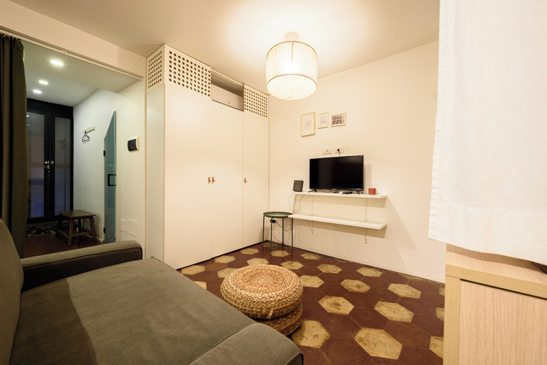 Bedroom 4, Vico Santa Luciella 20, Napoli