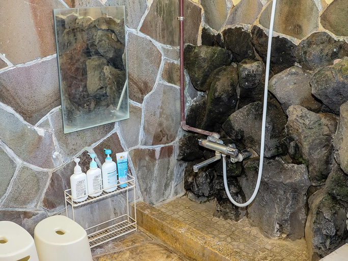 Bathroom 2, 全5室の小さな温泉旅館 別府鉄輪温泉 萬力屋, Beppu