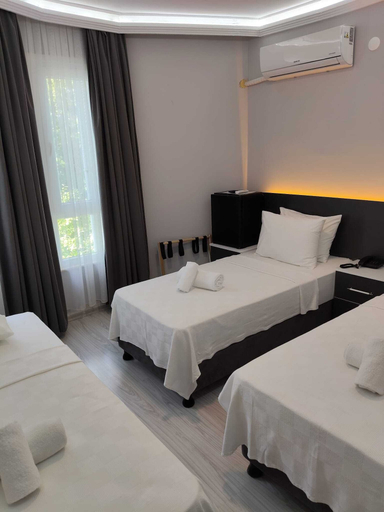 Bedroom 3, DENİZ YILDIZI OTEL, Ayvalık