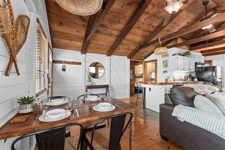 Interior 3, Whispering Bass Lodge 3bdr, Stone