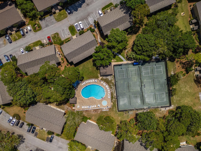 Exterior 2, Seascape Golf Villas 95E, Walton