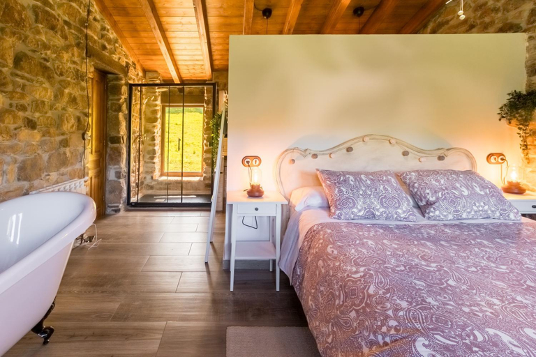 Bedroom 2, Cabana Pasiega El Ojal, Cantabria