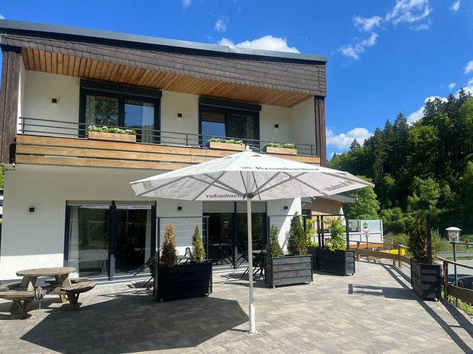 Outdoor dining 2, Ferienwohnungen Direkt am Skigebiet Winterberg, Hochsauerlandkreis